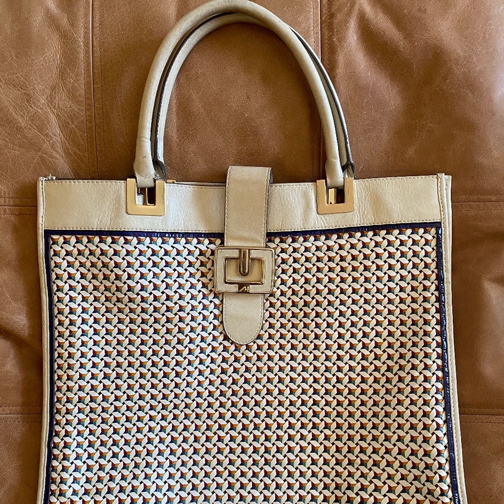 Anya Hindmarch cream leather large shoulder bag